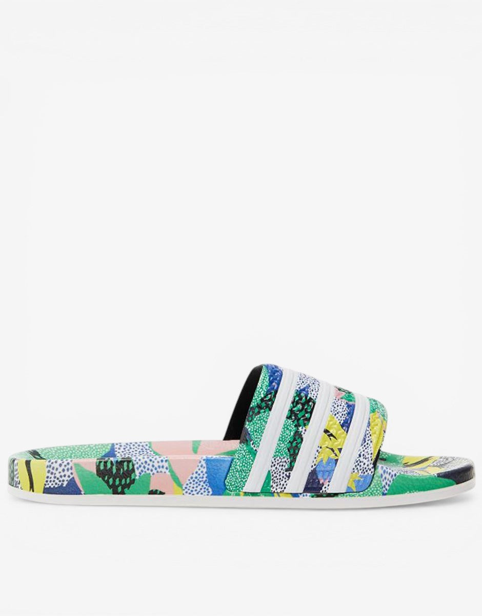 Модел Adidas Adilette Slides с цветен дизайн