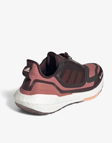 ADIDAS Ultraboost 22 Gore-Tex Shoes Burgundy | MegaMall.bg
