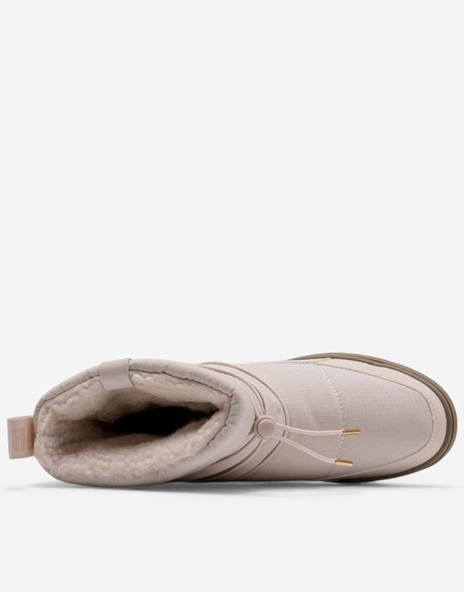 PUMA Snowbae Boots Ecru